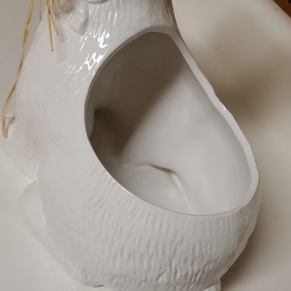 🆕️ Ceramic Bunny planter - Picture 2 of 4